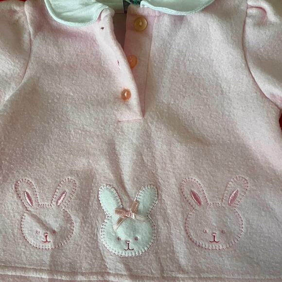 Vintage pink bunny collared sweater - Picture 2 of 3